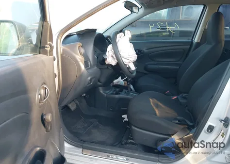 2015 Nissan Versa 1.6 S+ из США, поврежденный, VIN 3N1CN7AP5FL925102